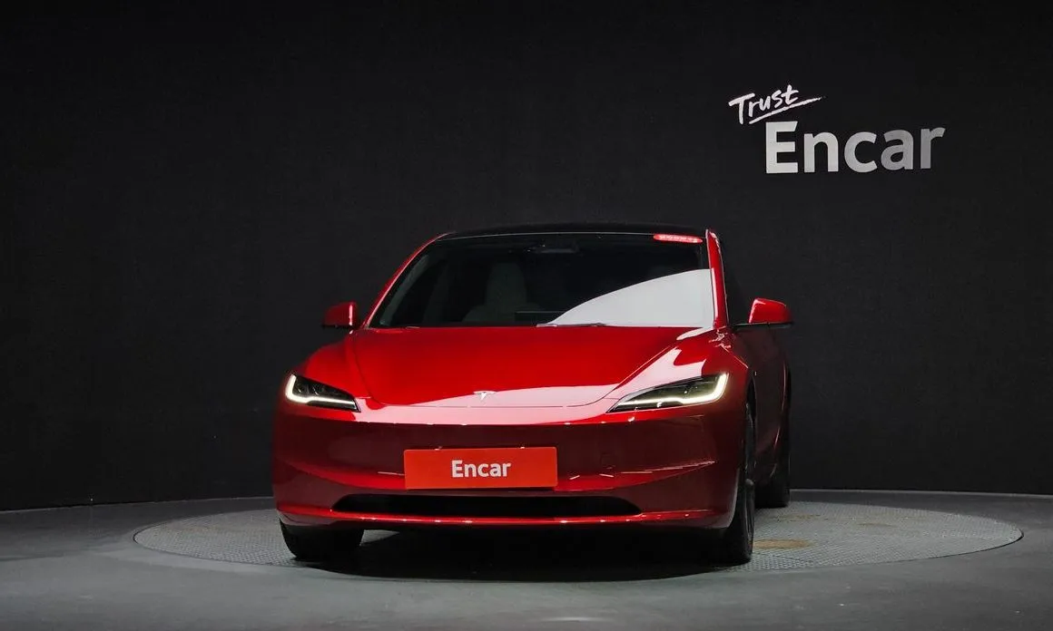 Tesla Model 3 — фото 6