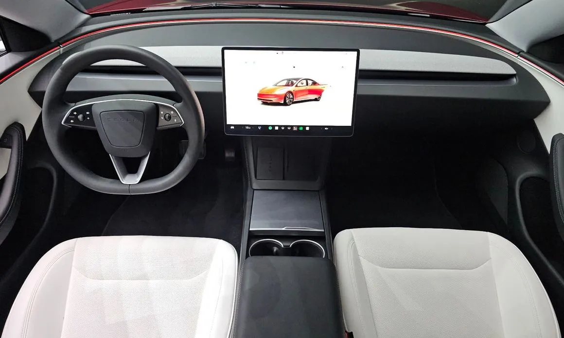 Tesla Model 3 — фото 10