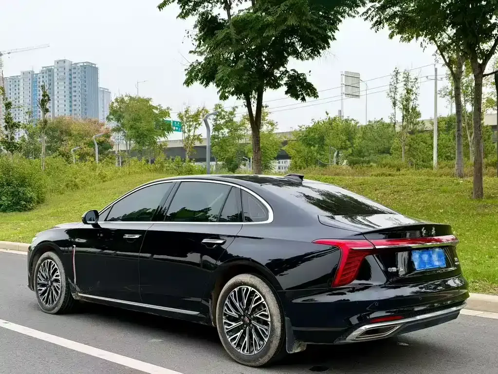 Hongqi H5 — фото 4