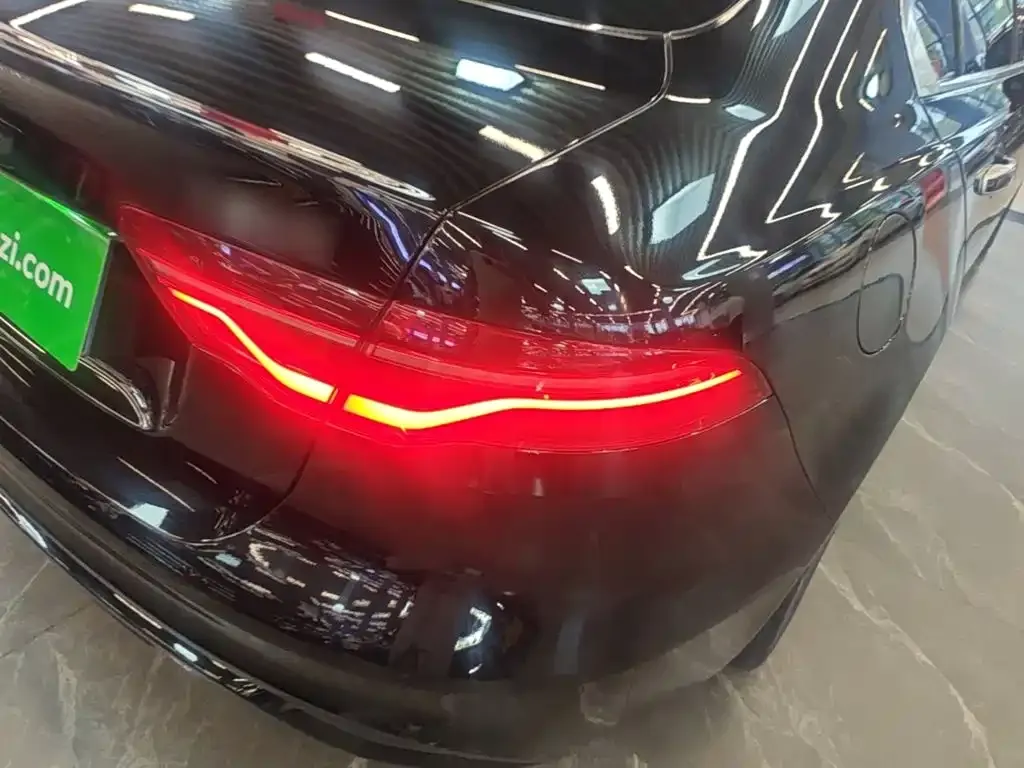 Jaguar XEL — фото 2