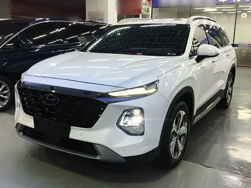Hyundai Santa Fe — фото 7