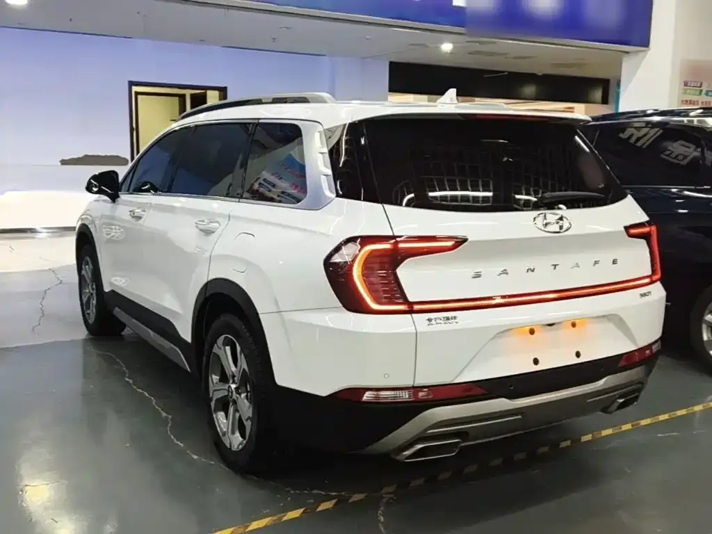 Hyundai Santa Fe — фото 2