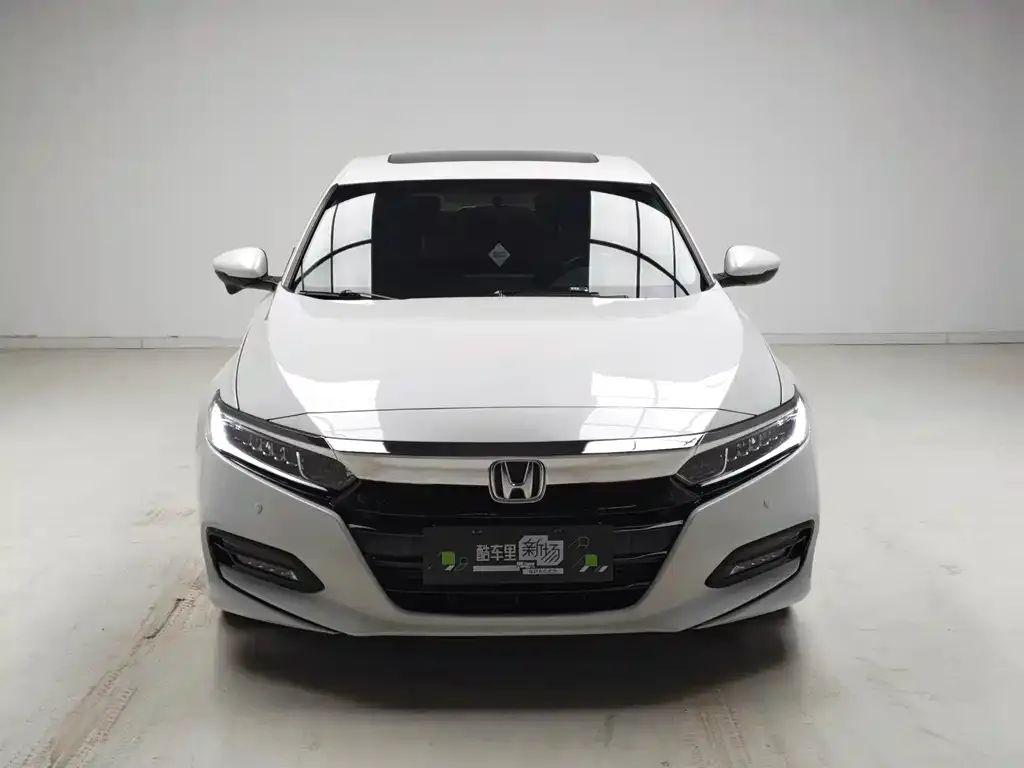 Honda Accord — фото 3