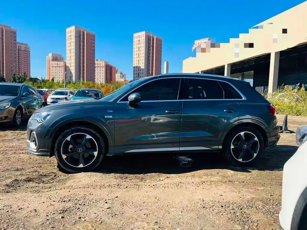 Audi Q3 — фото 8