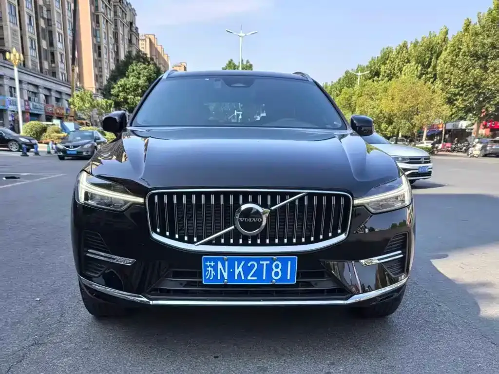 Volvo XC60 — фото 2