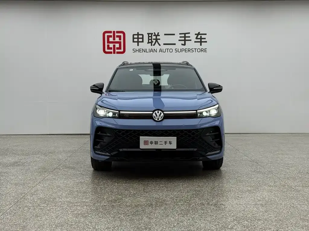 Volkswagen Tiguan L — фото 3