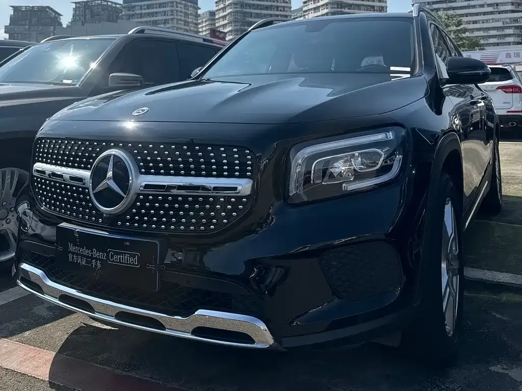 Mercedes-Benz GLB — фото 2