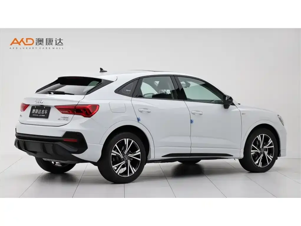 Audi Q3 Sportback — фото 9