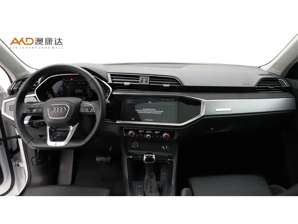 Audi Q3 Sportback — фото 3