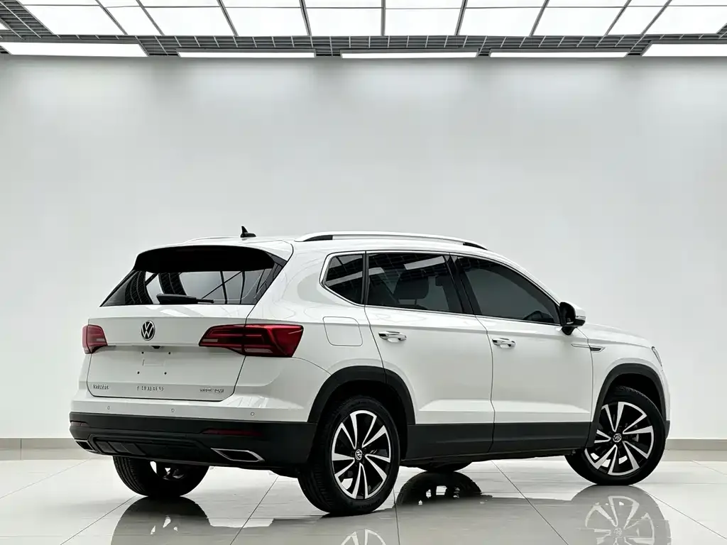 Volkswagen Tharu — фото 2