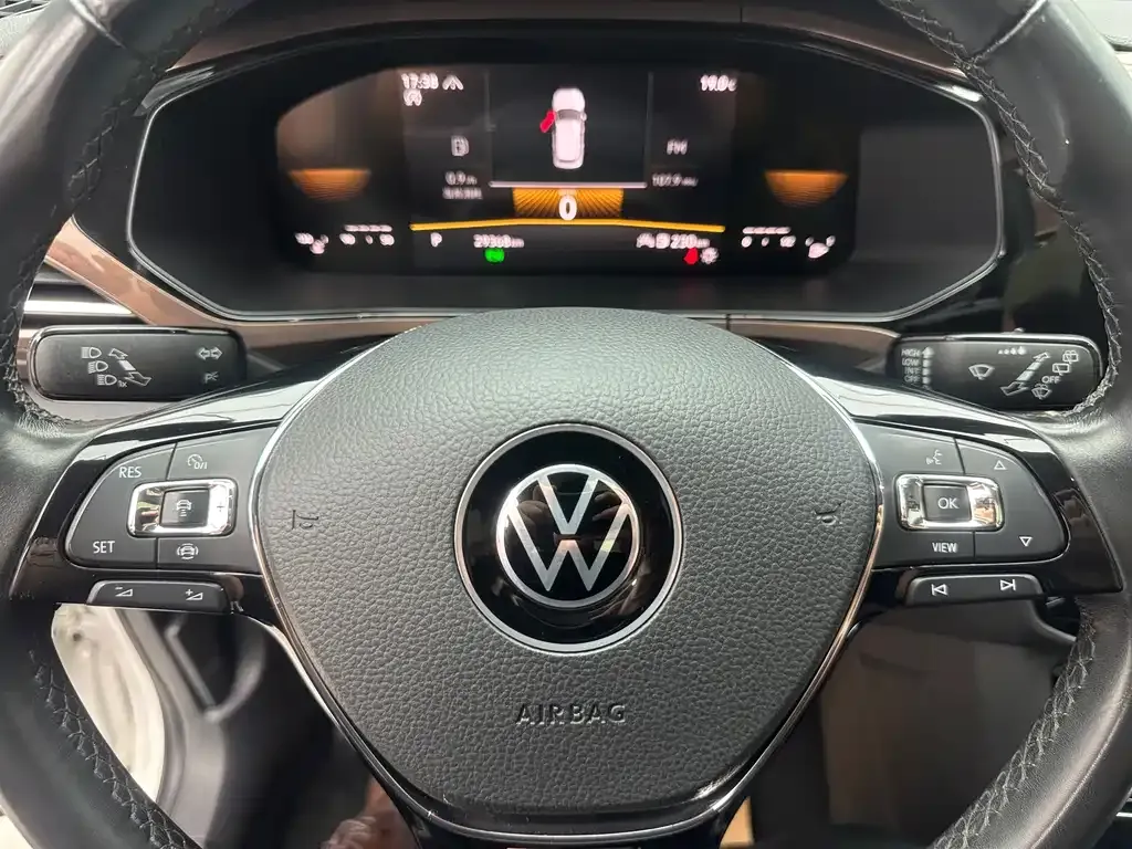 Volkswagen Tharu — фото 7