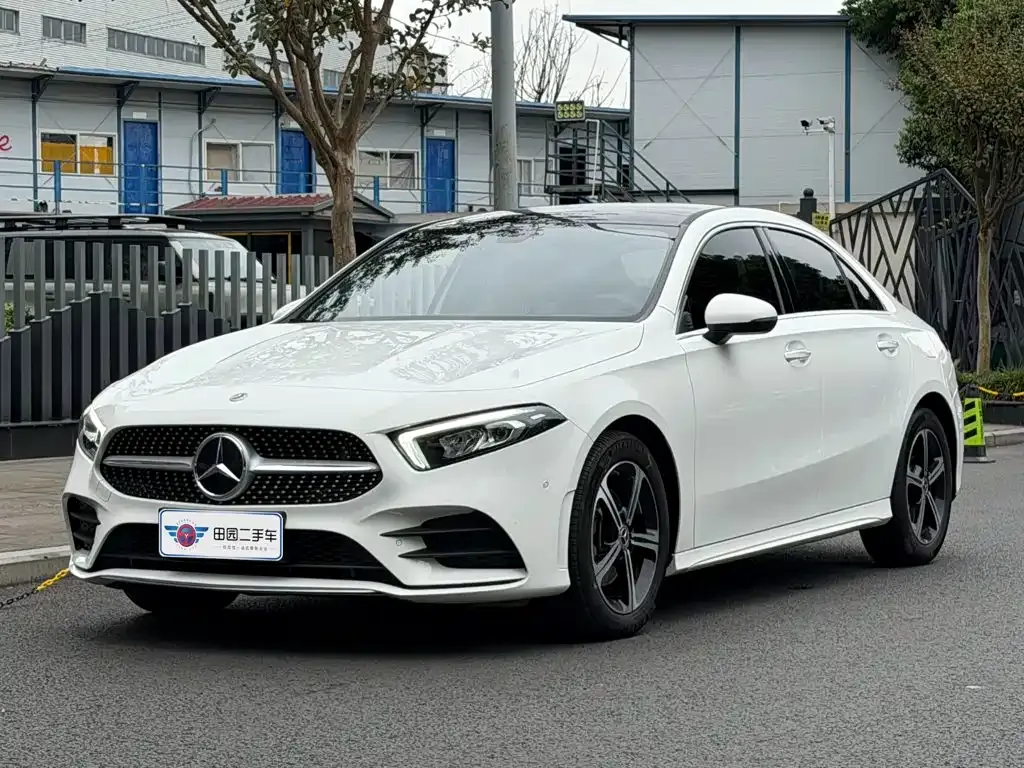 Mercedes-Benz A-Class — фото 1