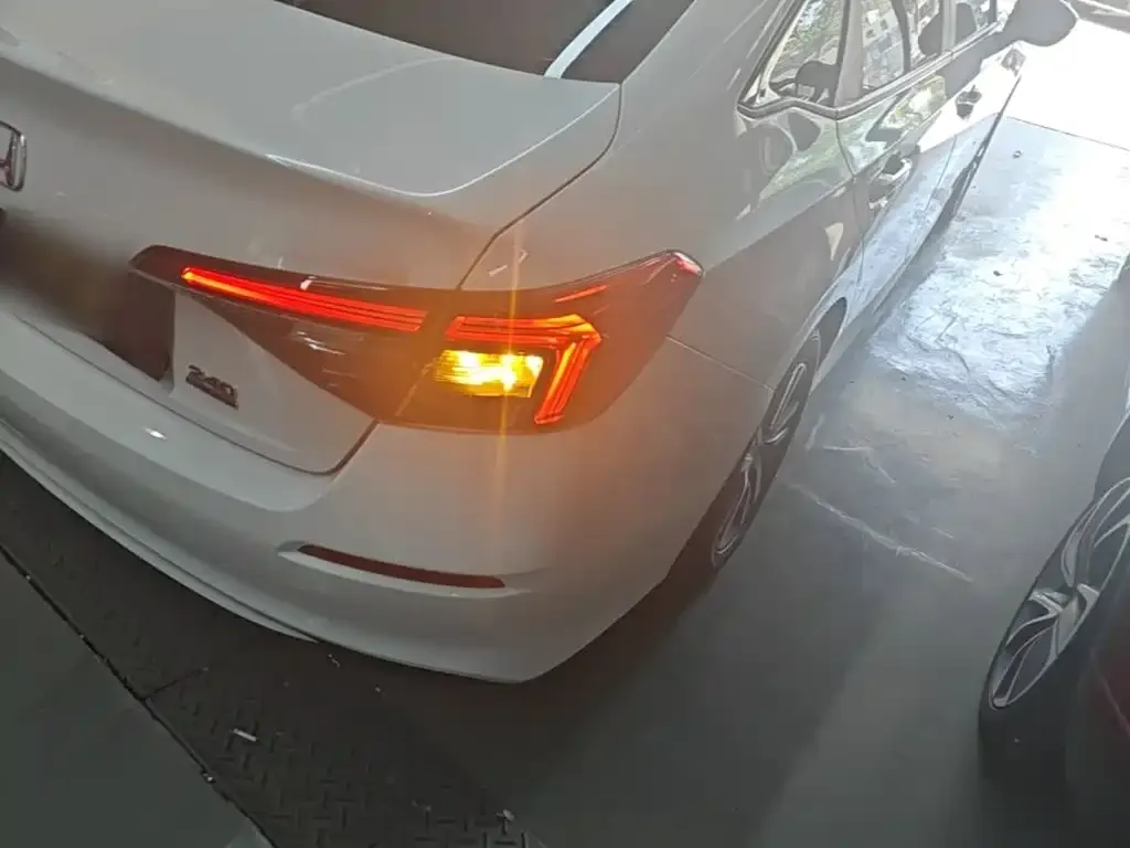 Honda Civic — фото 2