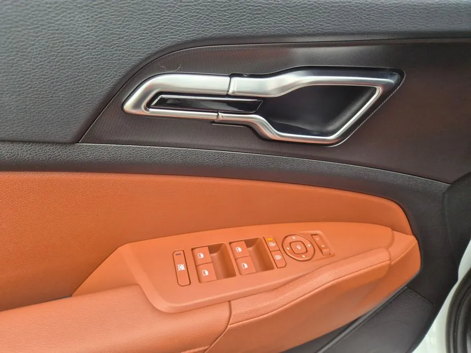 Kia Sportage — фото 5