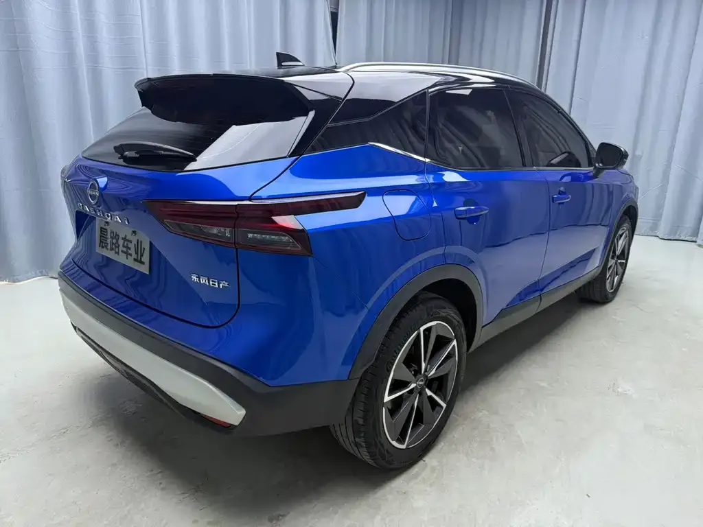 Nissan Qashqai — фото 8
