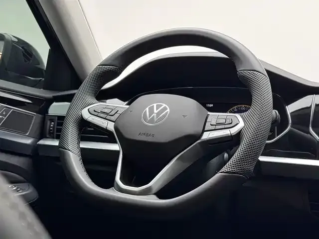 Volkswagen Passat — фото 6