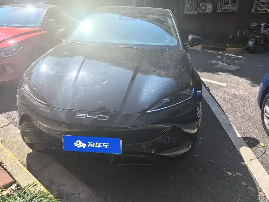 BYD Seal — фото 8