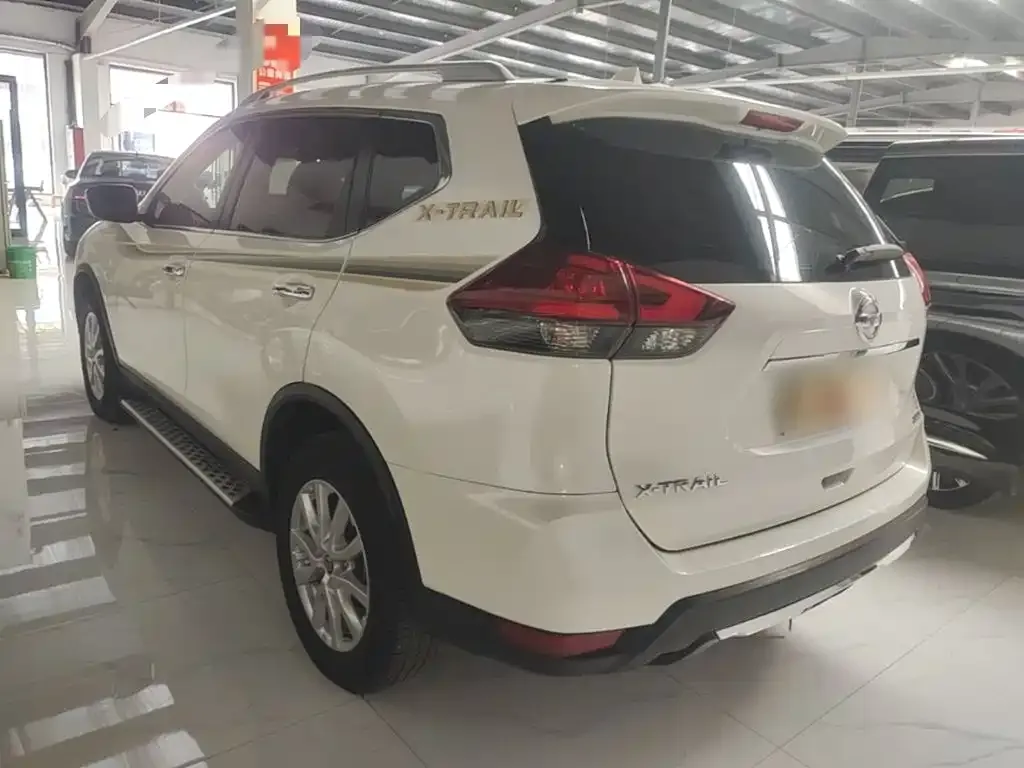 Nissan X-Trail — фото 10