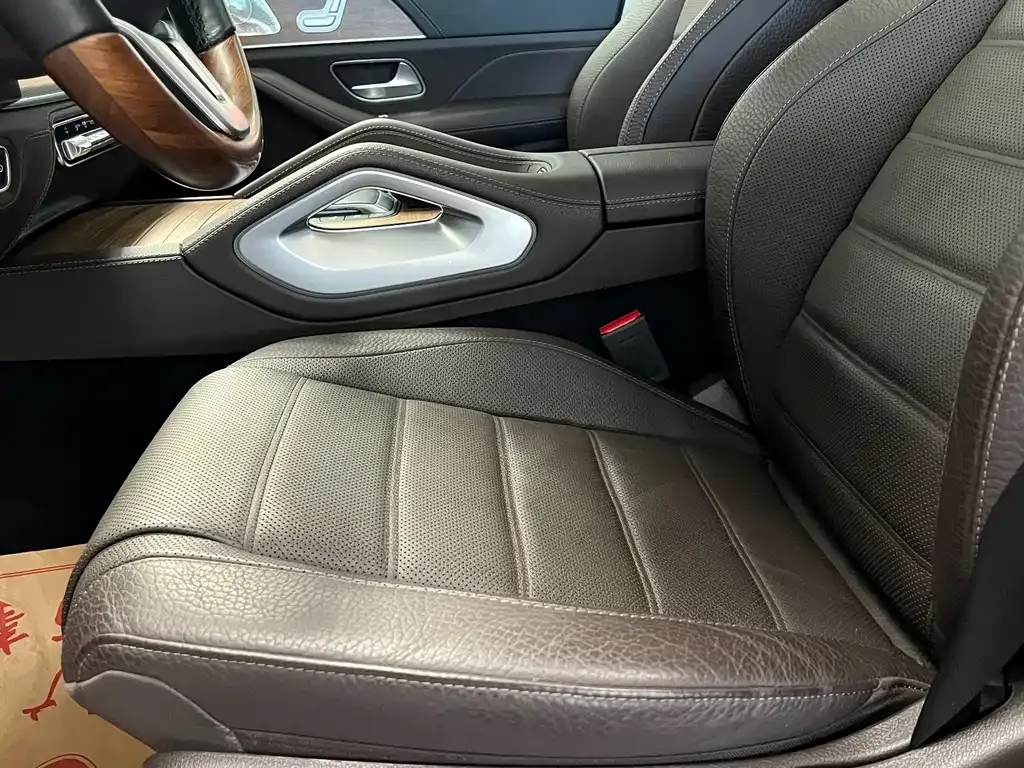 Mercedes-Benz GLS — фото 10
