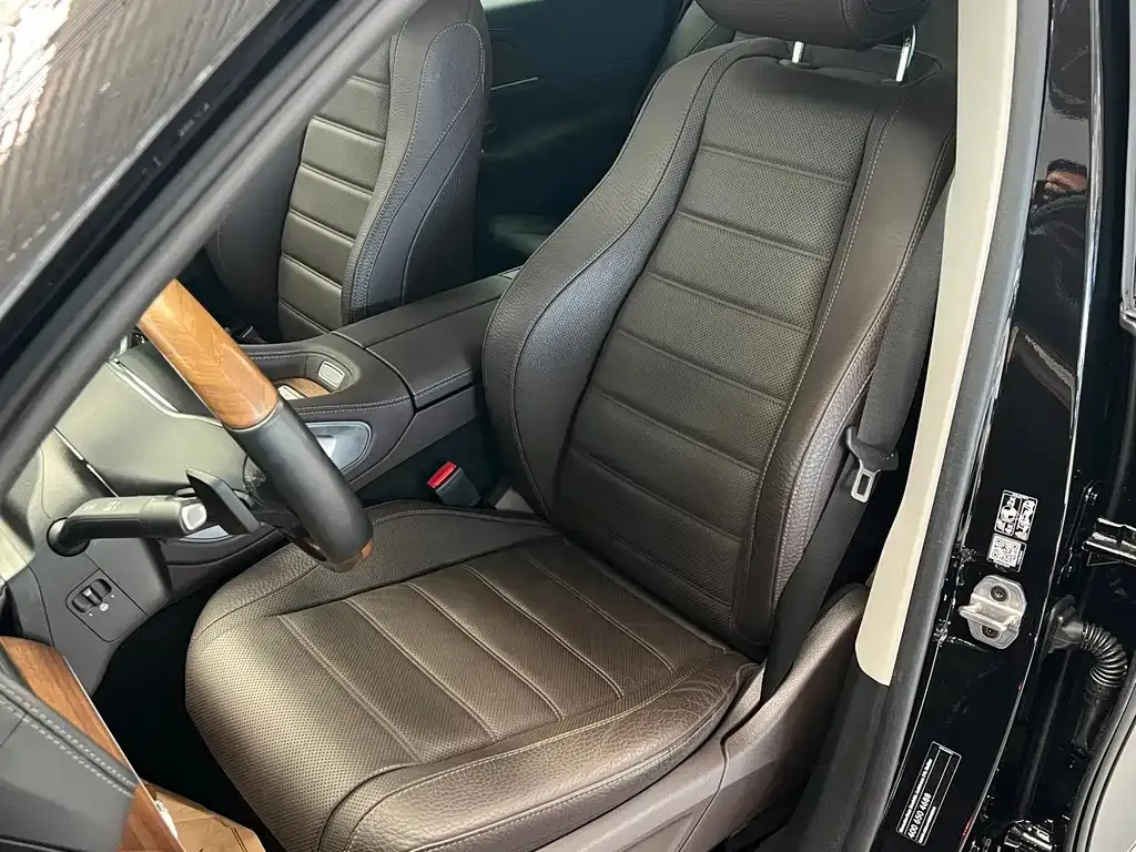 Mercedes-Benz GLS — фото 9