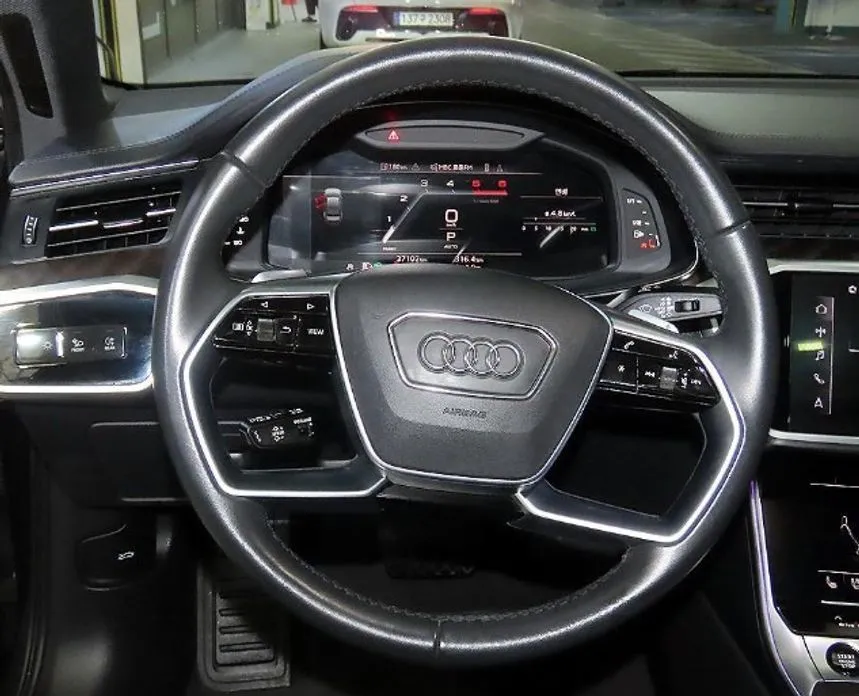 Audi A6 — фото 6
