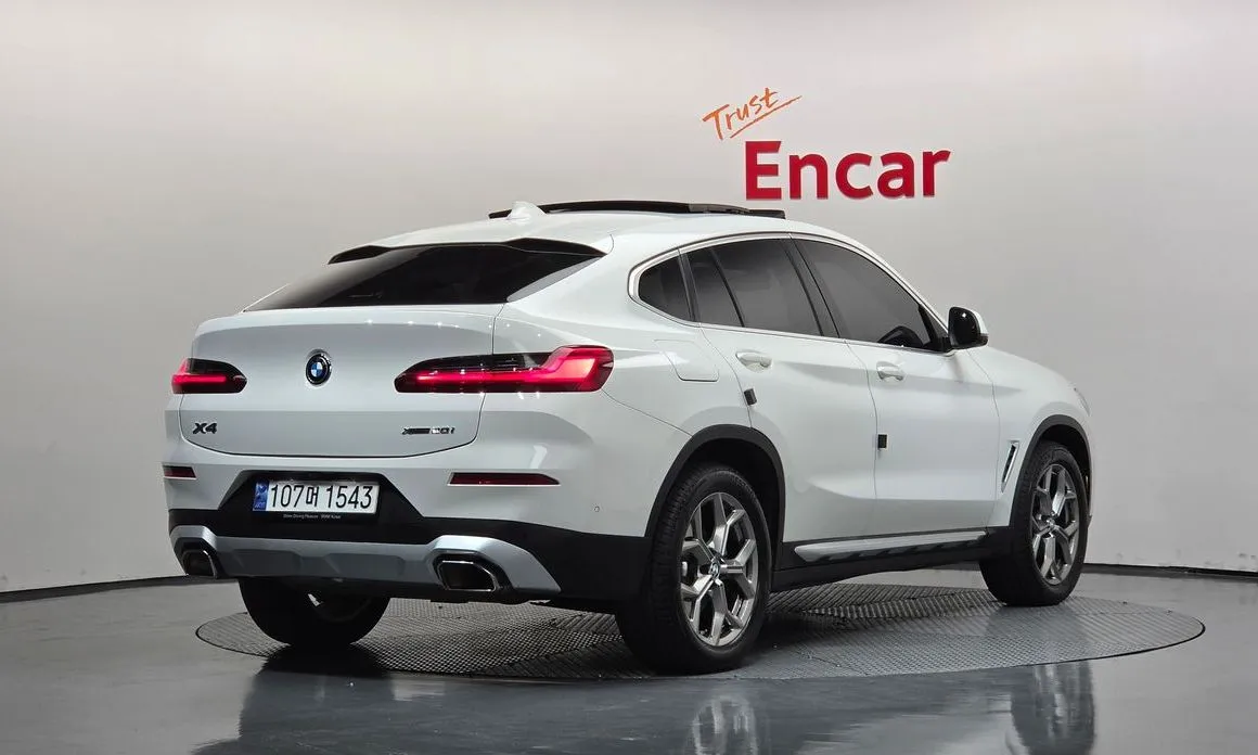 BMW X4 — фото 4