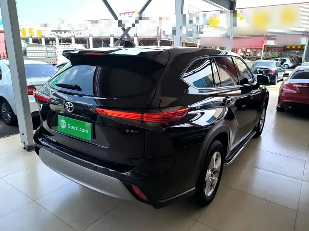 Toyota Highlander — фото 4