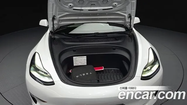 Tesla Model 3 — фото 2