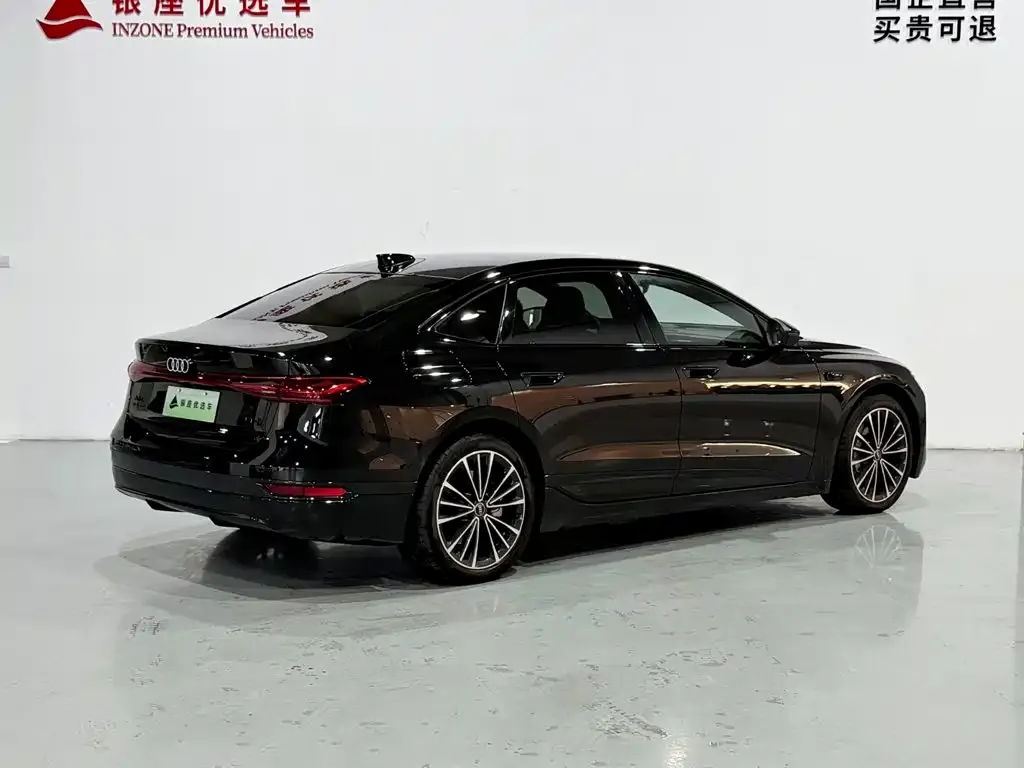 Audi A6L e-tron — фото 2