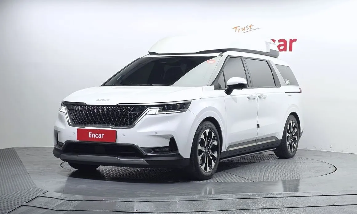 Kia Carnival — фото 1