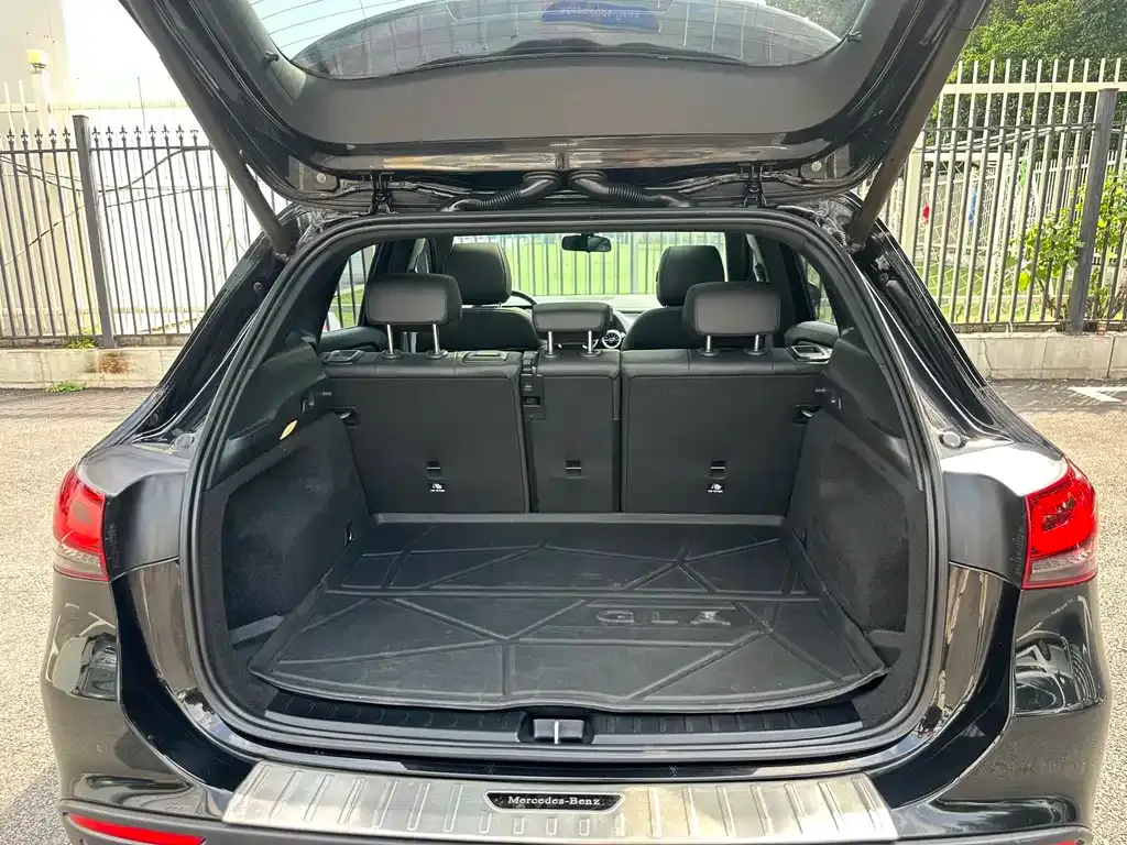 Mercedes-Benz GLA — фото 6