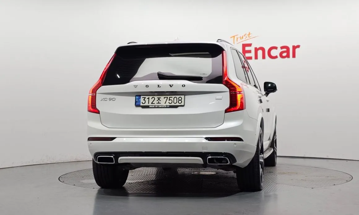 Volvo XC90 — фото 4