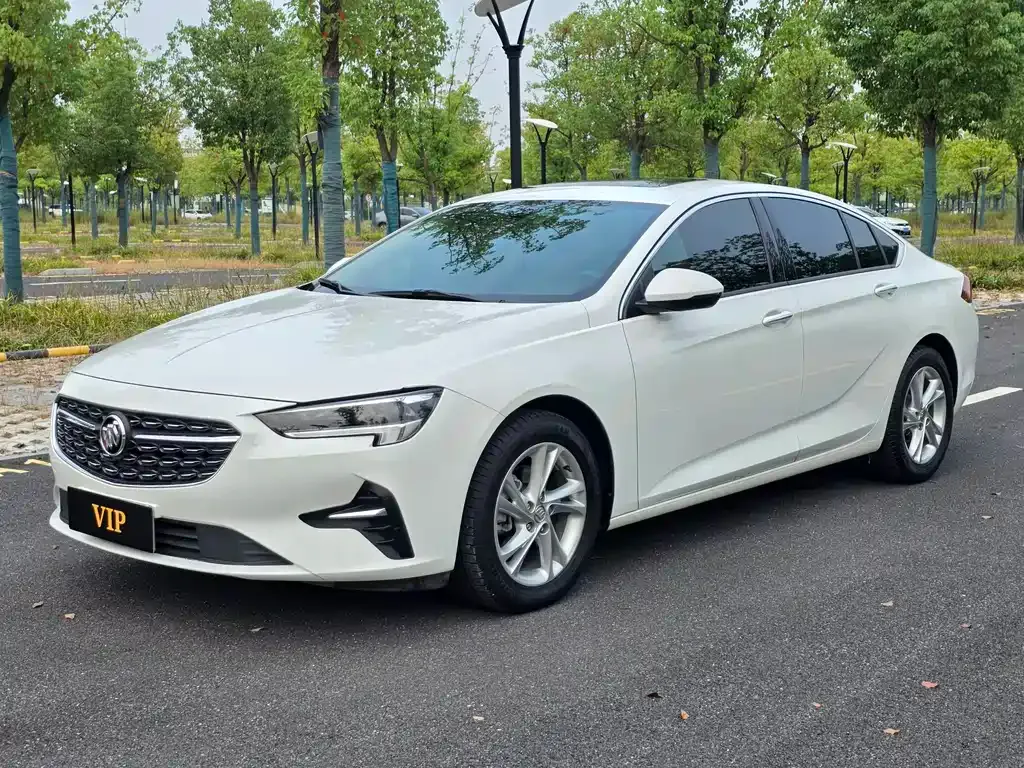 Buick Regal — фото 1