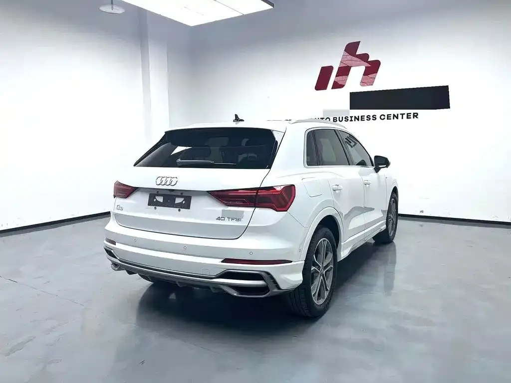 Audi Q3 — фото 6