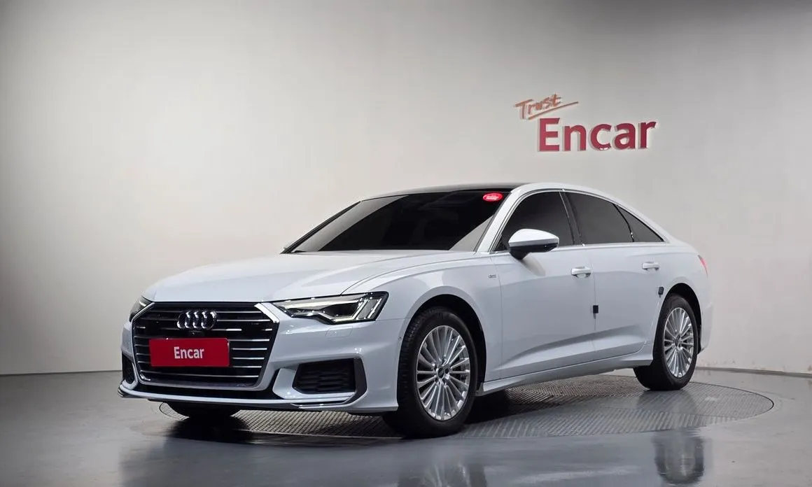Audi A6 — фото 1