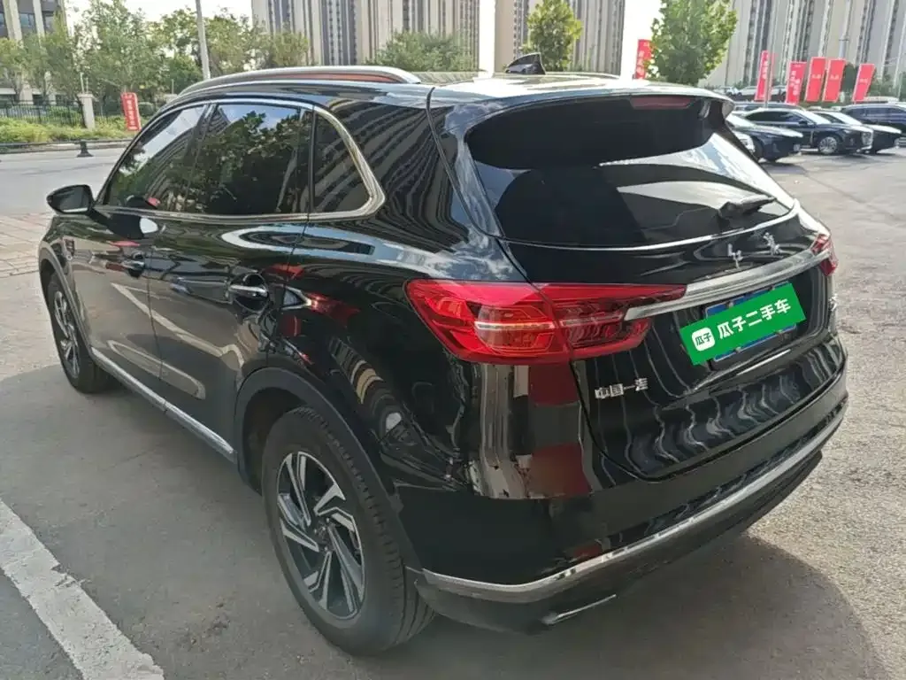 Hongqi HS5 — фото 10