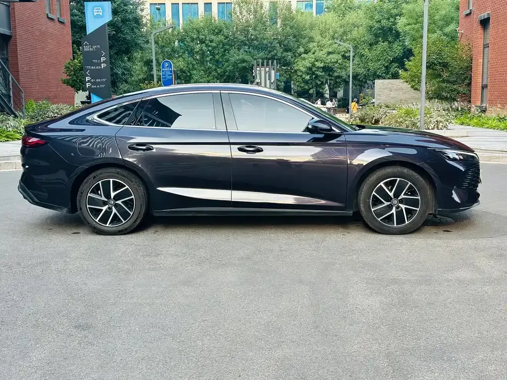 BYD Qin L — фото 7