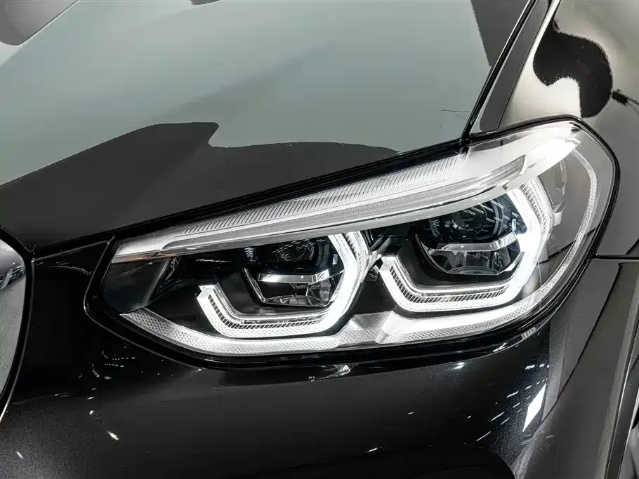 BMW X4 — фото 9