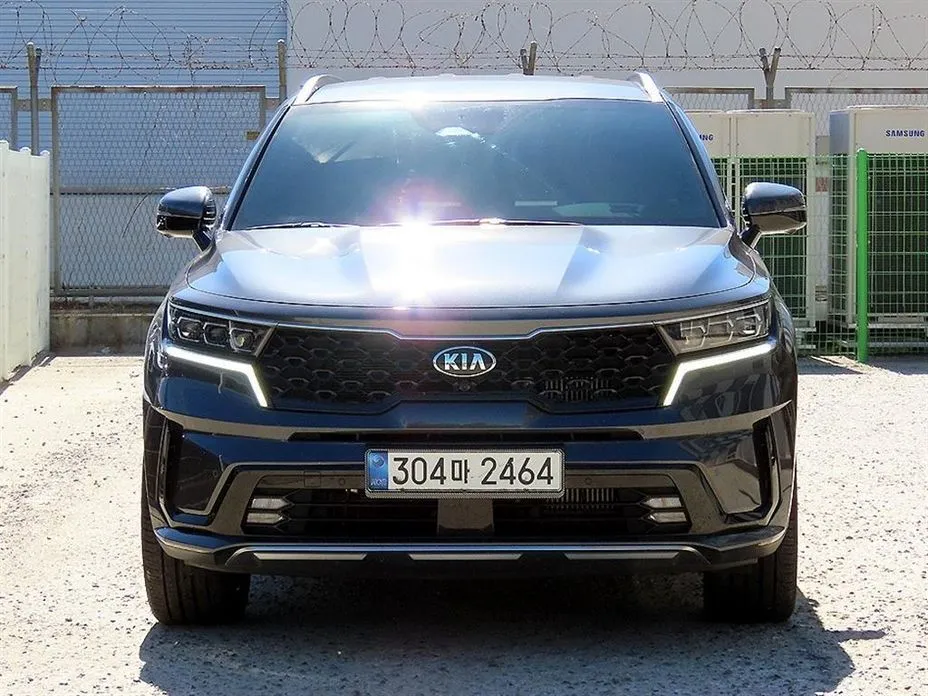 Kia Sorento — фото 1