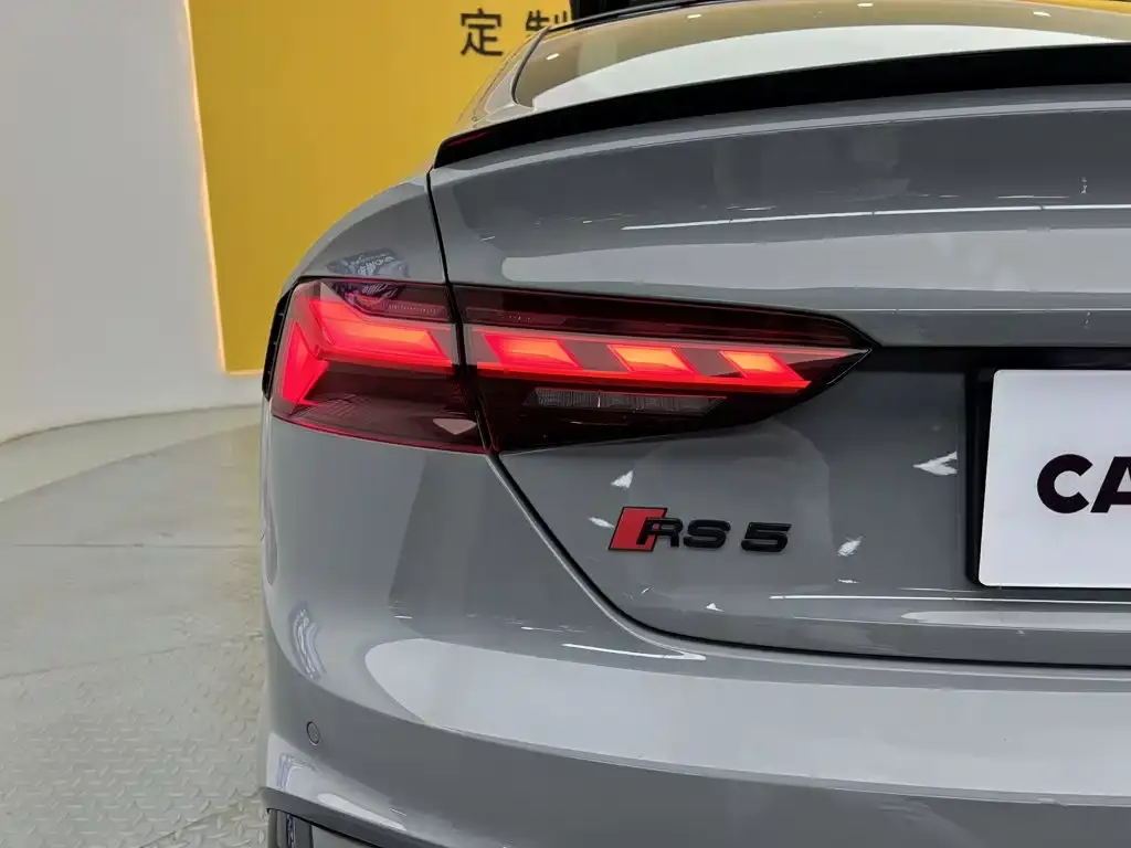Audi RS 5 — фото 5