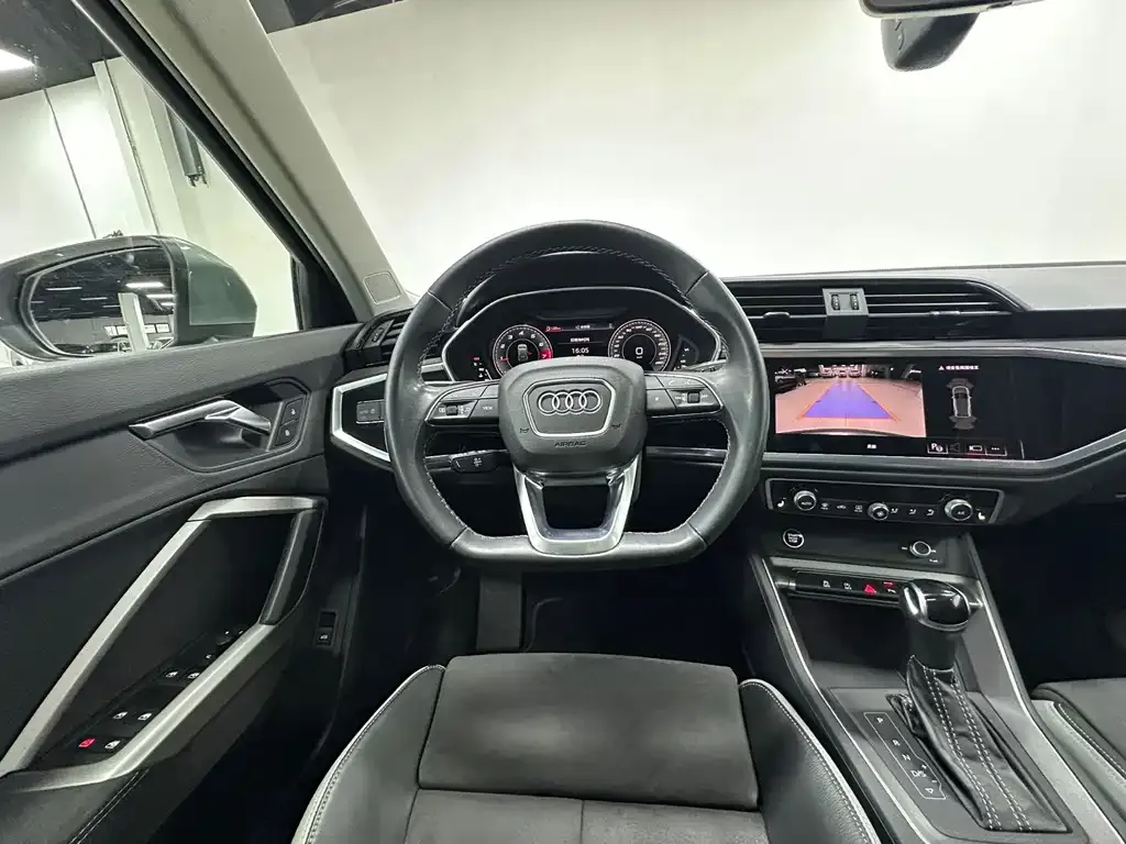 Audi Q3 — фото 9