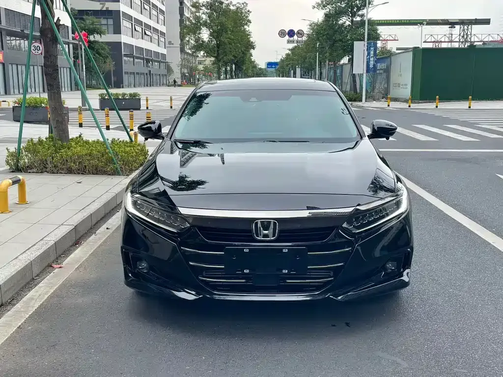 Honda Accord — фото 6