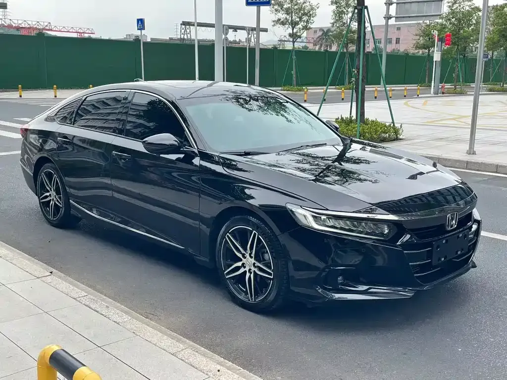 Honda Accord — фото 4