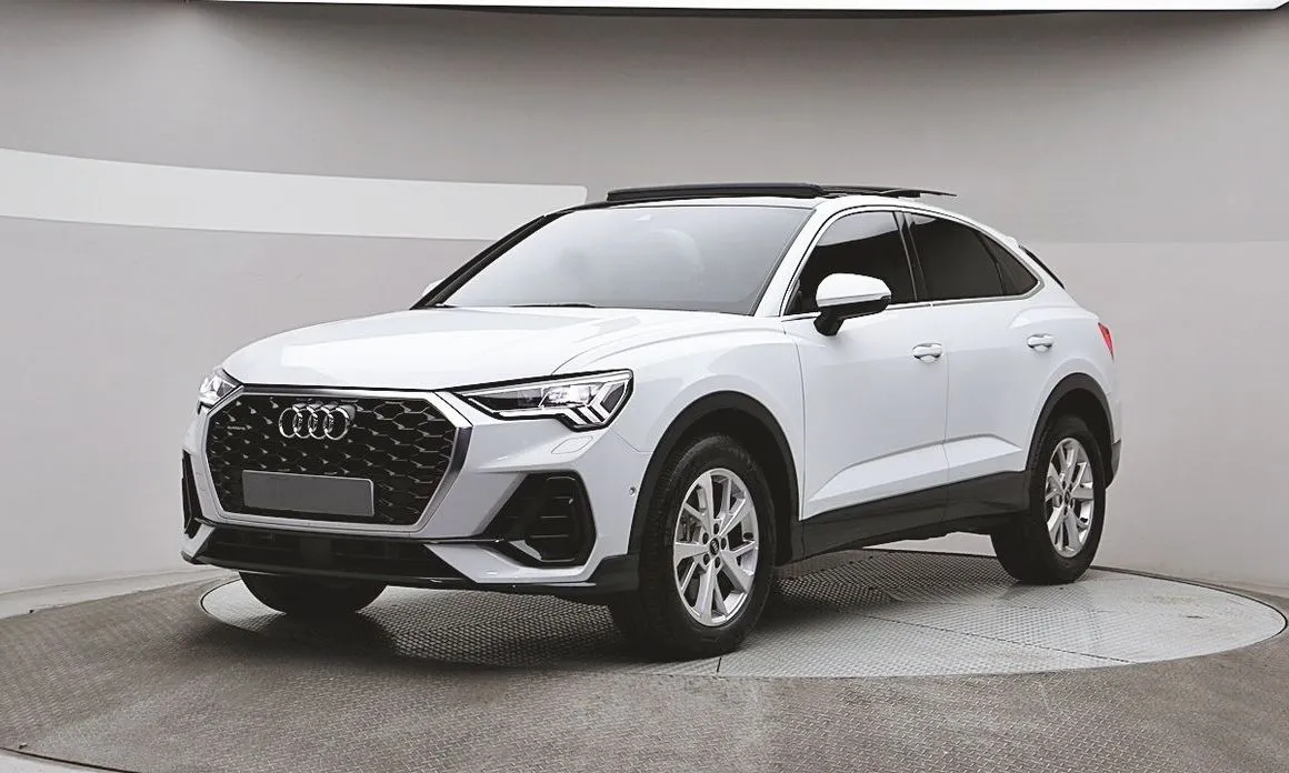 Audi Q3 — фото 1