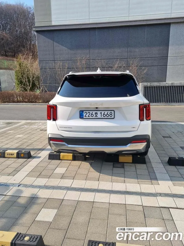Kia Sorento — фото 7
