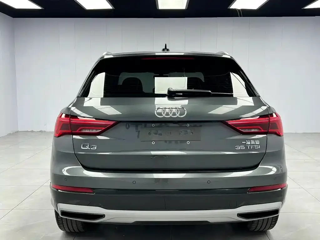 Audi Q3 — фото 4