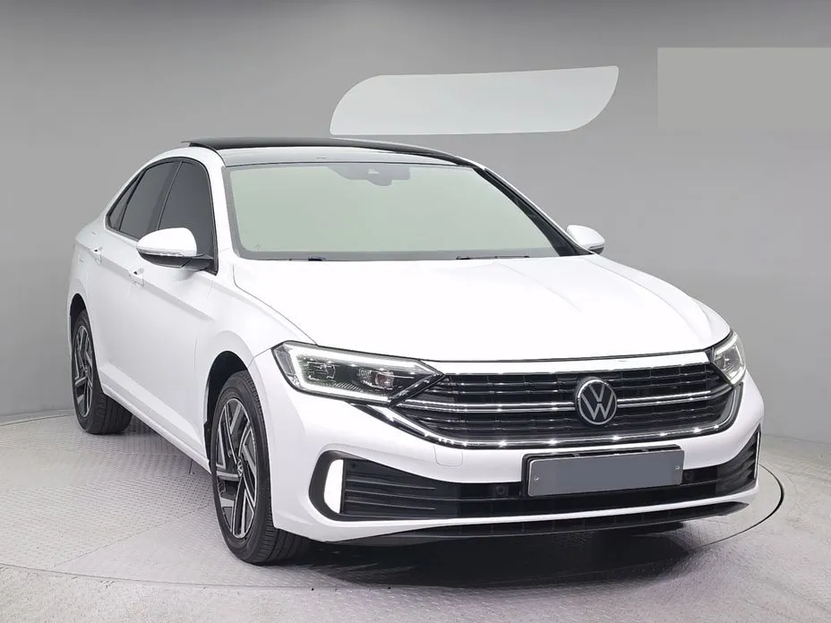Volkswagen Jetta — фото 2
