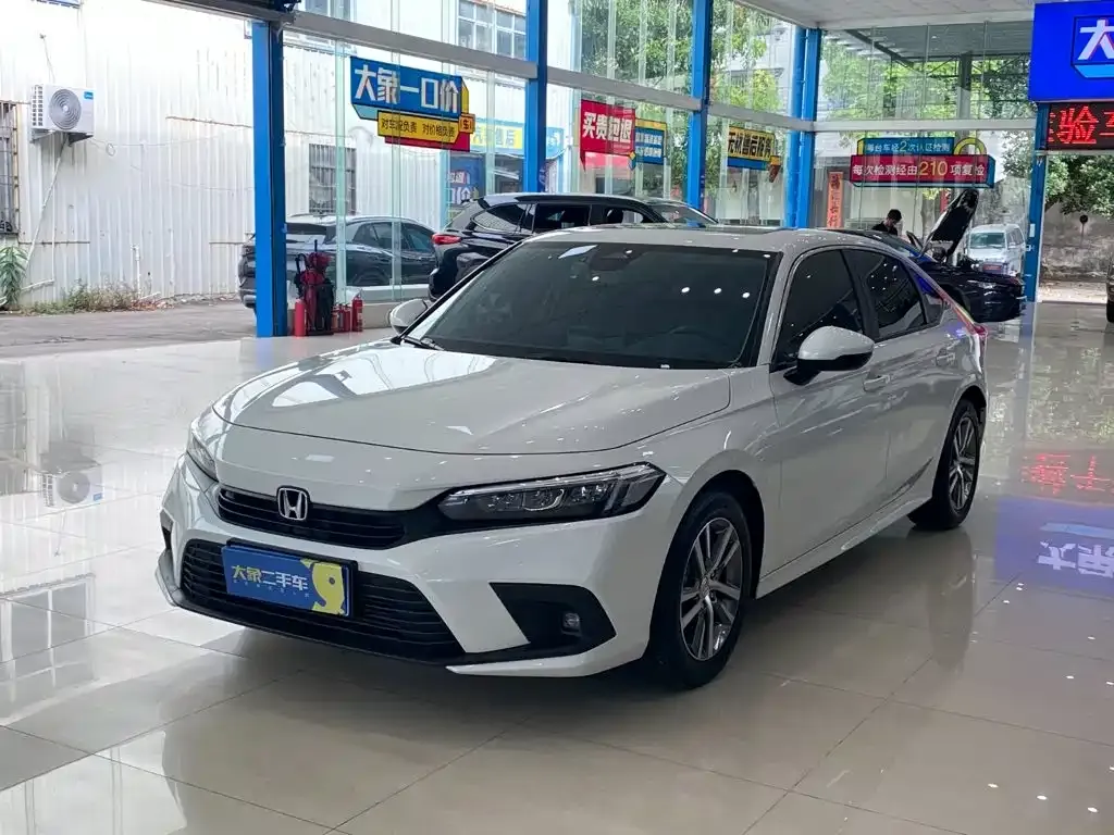Honda Civic — фото 1