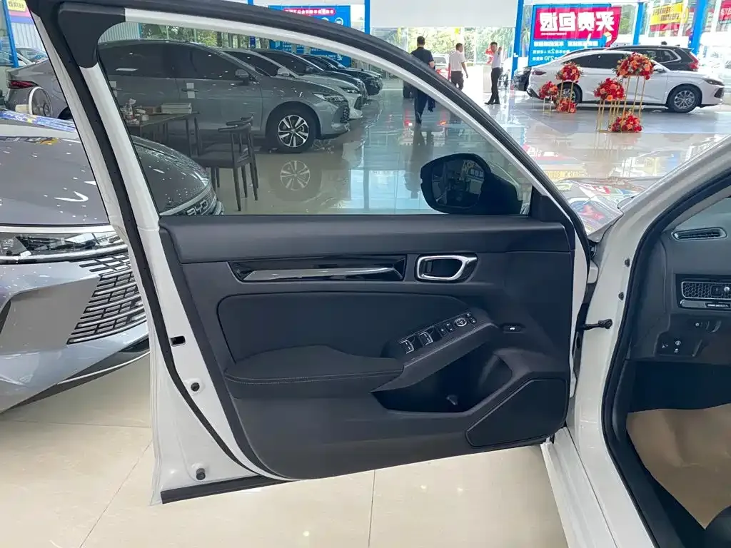 Honda Civic — фото 3