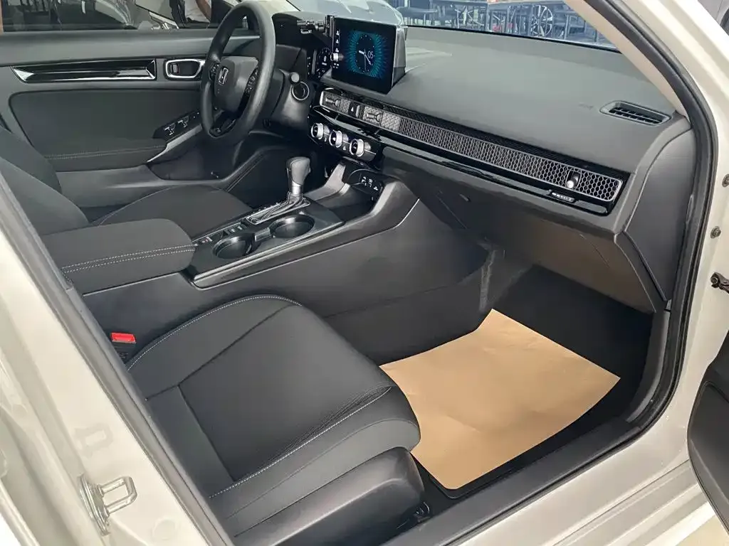 Honda Civic — фото 7
